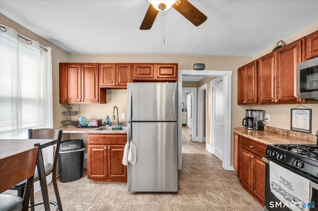 16 Vance Street, New Britain, CT 06052