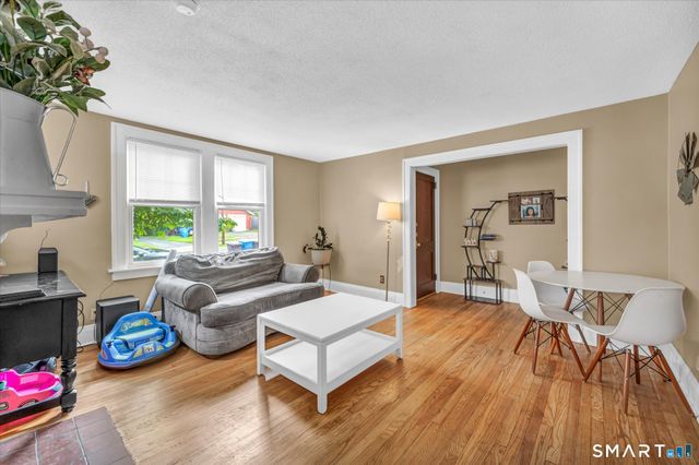 16 Vance Street, New Britain, CT 06052