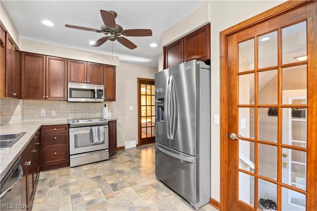 5254 Clinton Avenue, Lorain, OH 44055