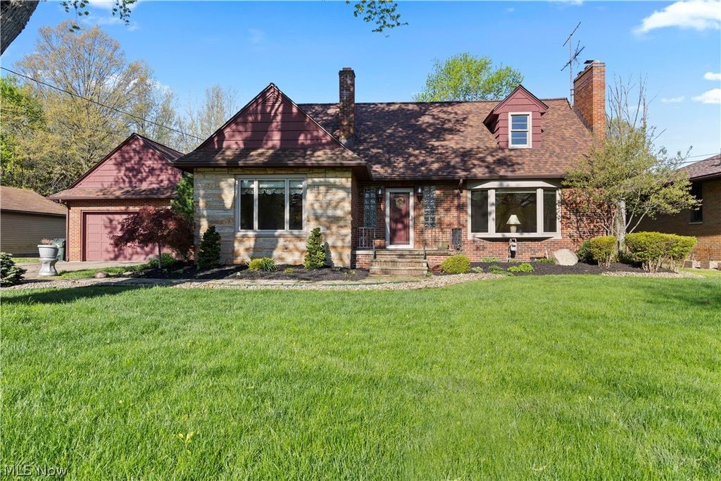 5254 Clinton Avenue, Lorain, OH 44055