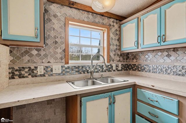 13865 Mckinley Road, Montrose, MI 48457