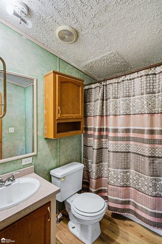 13865 Mckinley Road, Montrose, MI 48457