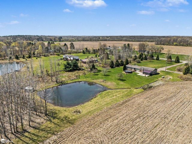 13865 Mckinley Road, Montrose, MI 48457