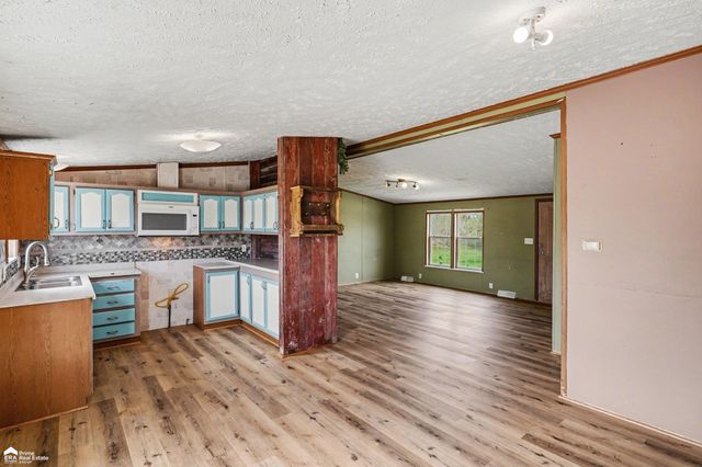 13865 Mckinley Road, Montrose, MI 48457
