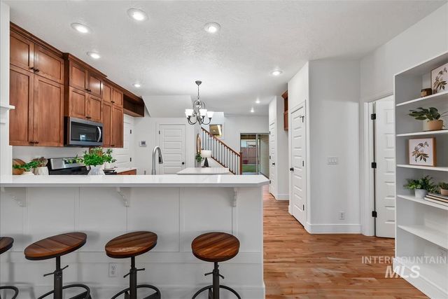 863 W Colbert St, Meridian, ID 83646