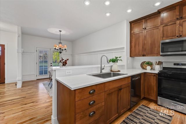 863 W Colbert St, Meridian, ID 83646