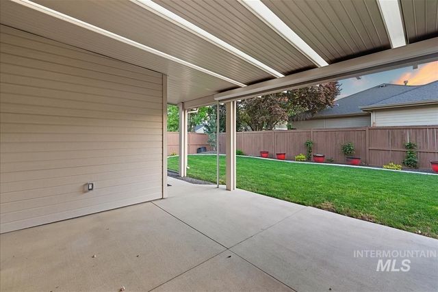 863 W Colbert St, Meridian, ID 83646