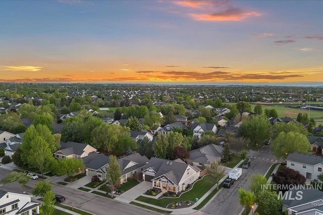 863 W Colbert St, Meridian, ID 83646
