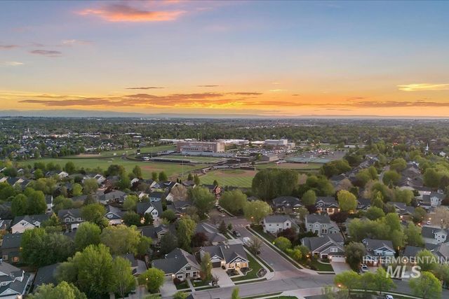 863 W Colbert St, Meridian, ID 83646