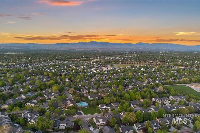 863 W Colbert St, Meridian, ID 83646