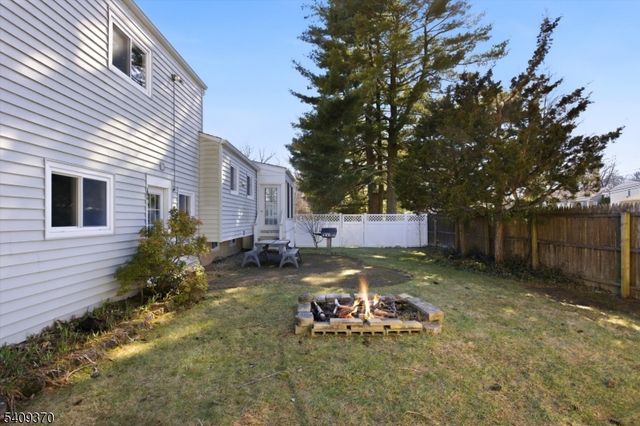 4 Terry Ln, Wharton Boro, NJ 07885