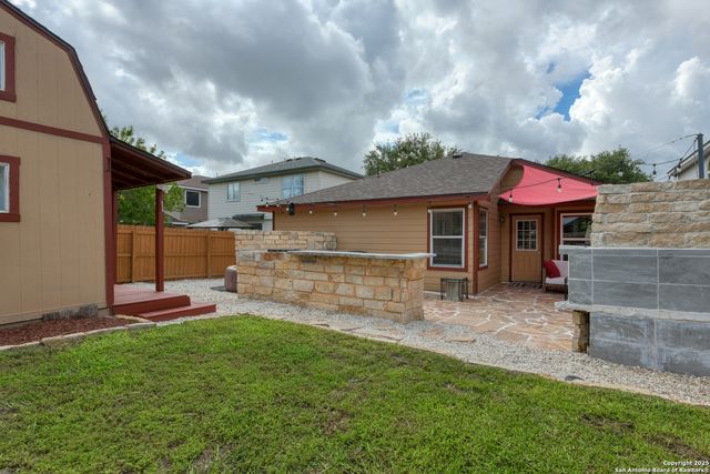 10423 Tiger Field, San Antonio, TX 78251