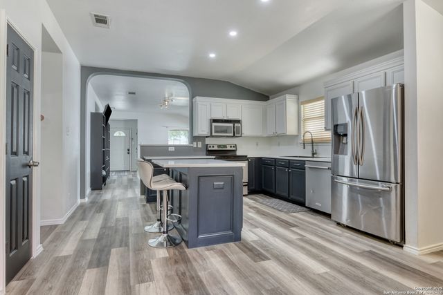 10423 Tiger Field, San Antonio, TX 78251
