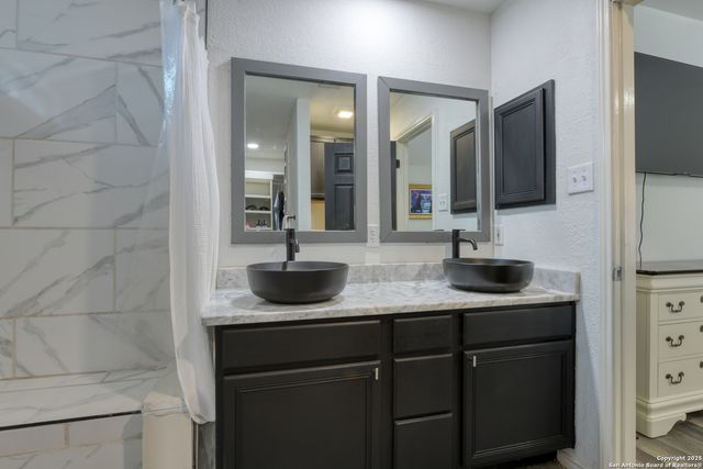 10423 Tiger Field, San Antonio, TX 78251