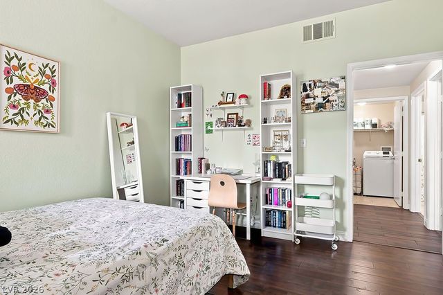 8250 North Grand Canyon Drive 1006, Las Vegas, NV 89166