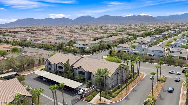 8250 North Grand Canyon Drive 1006, Las Vegas, NV 89166