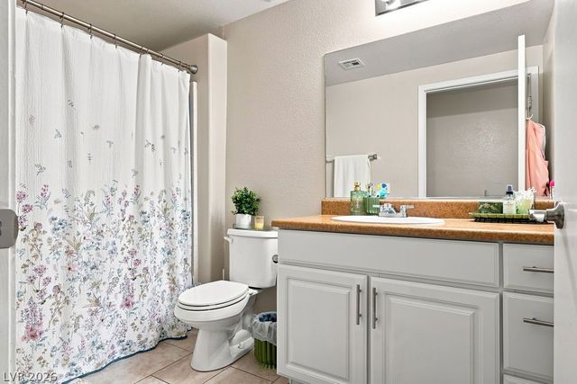8250 North Grand Canyon Drive 1006, Las Vegas, NV 89166