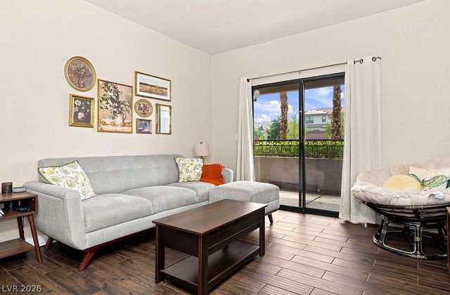 8250 North Grand Canyon Drive 1006, Las Vegas, NV 89166