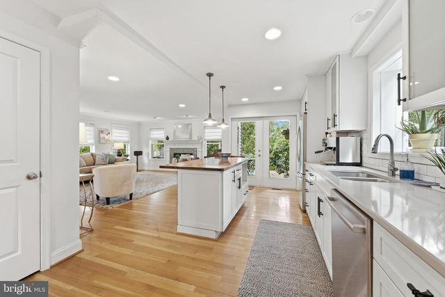 1102 MEURILEE LN, Silver Spring, MD 20901