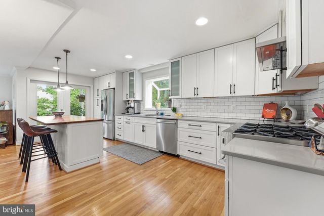 1102 MEURILEE LN, Silver Spring, MD 20901