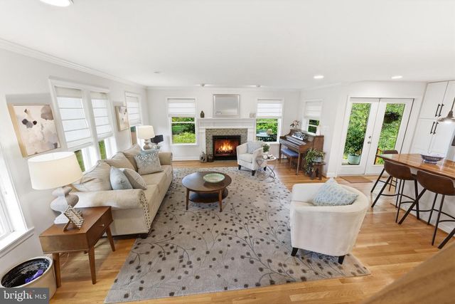 1102 MEURILEE LN, Silver Spring, MD 20901