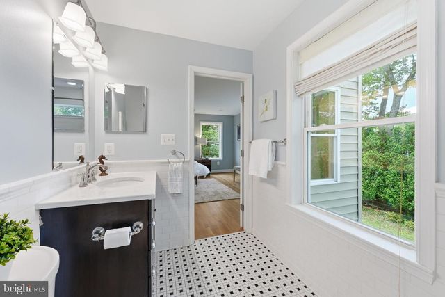 1102 MEURILEE LN, Silver Spring, MD 20901