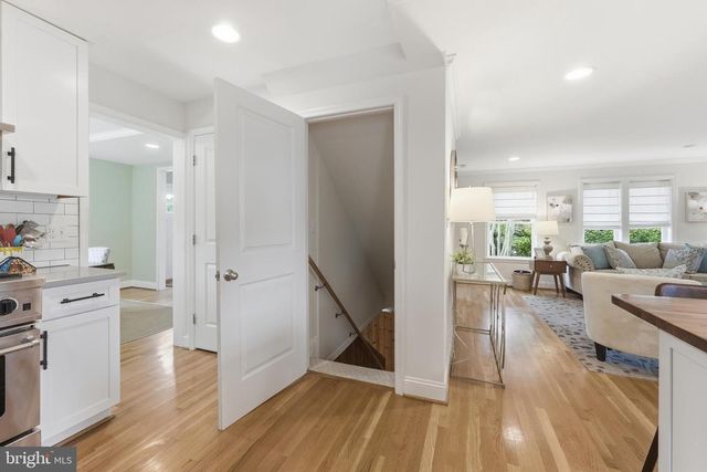 1102 MEURILEE LN, Silver Spring, MD 20901