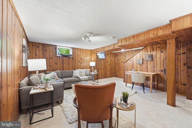 1102 MEURILEE LN, Silver Spring, MD 20901