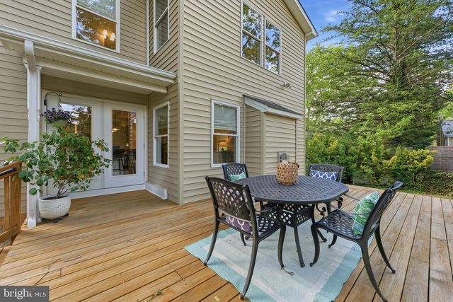 1102 MEURILEE LN, Silver Spring, MD 20901