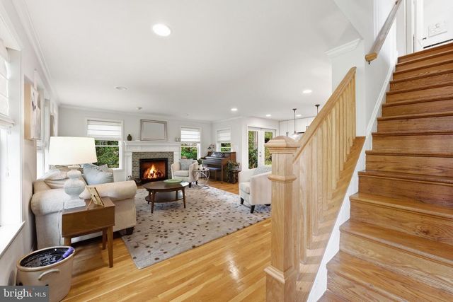 1102 MEURILEE LN, Silver Spring, MD 20901