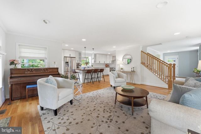 1102 MEURILEE LN, Silver Spring, MD 20901