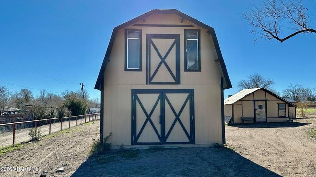 1331 RED CINDER Road, Chino Valley, AZ 86323