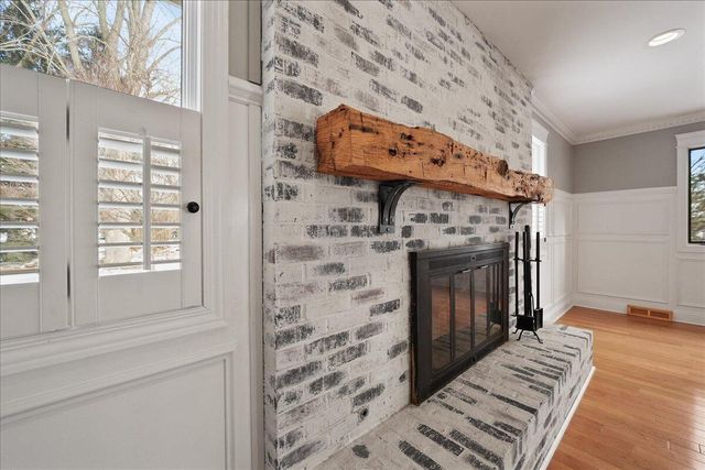 1755 Clifty Creek Court, Valparaiso, IN 46385