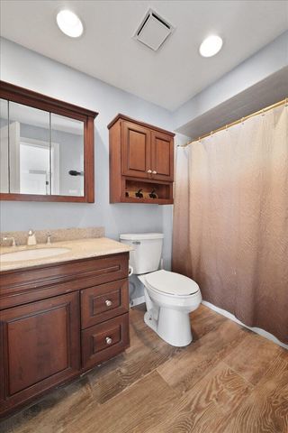 1755 Clifty Creek Court, Valparaiso, IN 46385