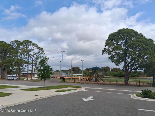 828 Angela Avenue A, Rockledge, FL 32955