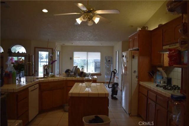 19485 Kinai, Apple Valley, CA 92307