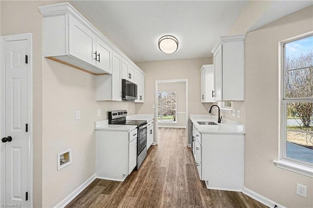 3165 Hickory Ridge Drive, Winston-salem, NC 27127