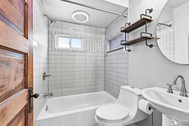 14896 Euclid Avenue, Allen Park, MI 48101