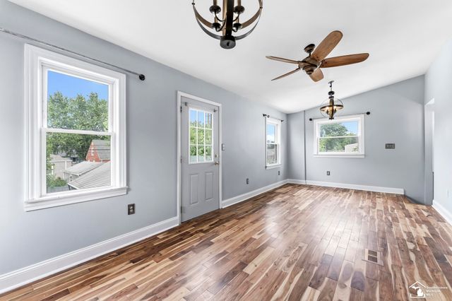 14896 Euclid Avenue, Allen Park, MI 48101
