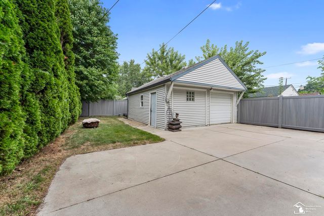 14896 Euclid Avenue, Allen Park, MI 48101