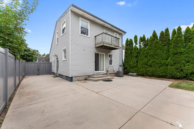 14896 Euclid Avenue, Allen Park, MI 48101