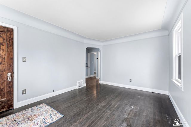 14896 Euclid Avenue, Allen Park, MI 48101