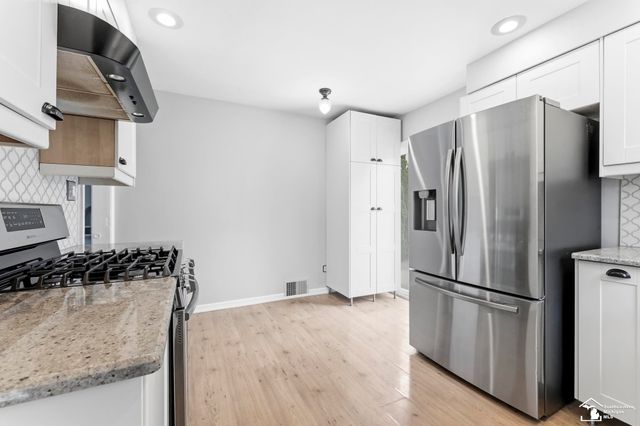 14896 Euclid Avenue, Allen Park, MI 48101