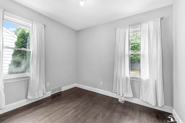 14896 Euclid Avenue, Allen Park, MI 48101