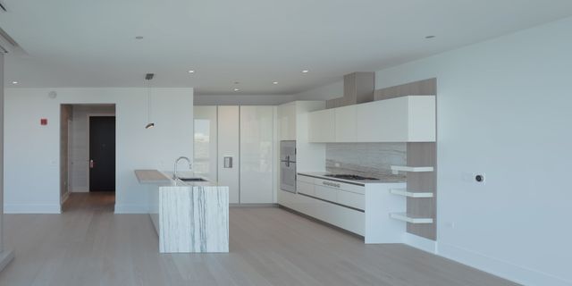 363 E Wacker Drive 3404, Chicago, IL 60601