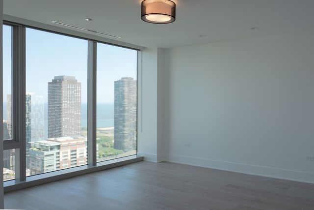 363 E Wacker Drive 3404, Chicago, IL 60601