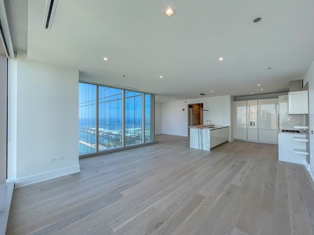 363 E Wacker Drive 3404, Chicago, IL 60601