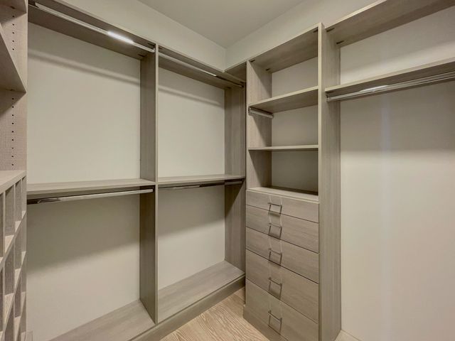 363 E Wacker Drive 3404, Chicago, IL 60601