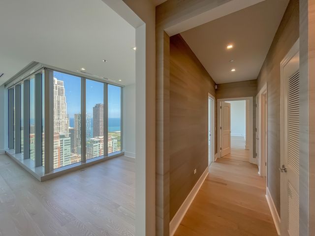 363 E Wacker Drive 3404, Chicago, IL 60601