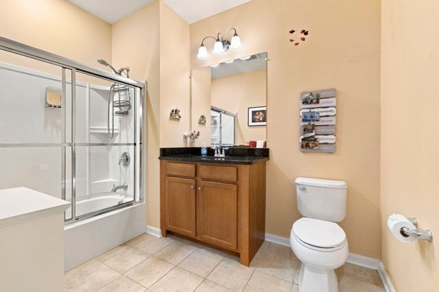 36 Augustus Ct 1002, Reading, MA 01867